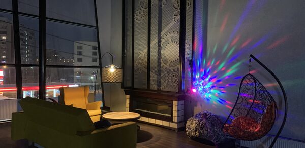 Никаких проблем Стильный лофт с панорамными окнами