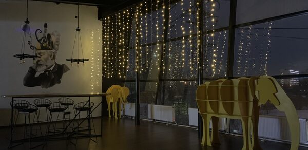 Никаких проблем Стильный лофт с панорамными окнами