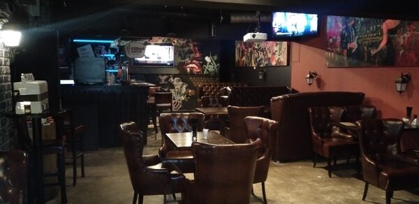 LOFT ART Бар с кожаными креслами