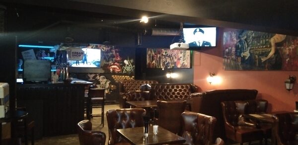 LOFT ART Бар с кожаными креслами