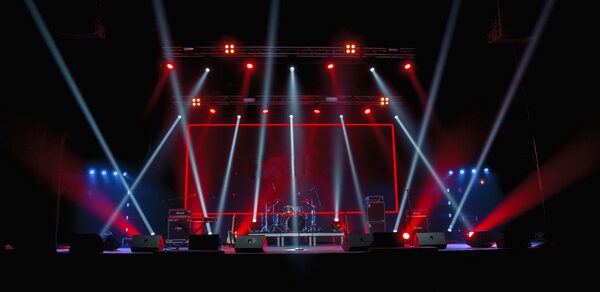 Гигант Холл Мультиформатное пространство