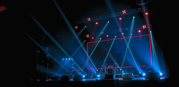 Гигант Холл Мультиформатное пространство