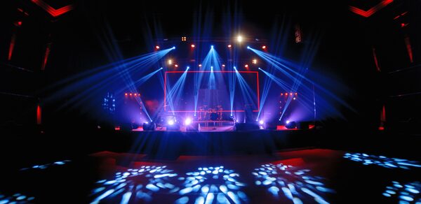 Гигант Холл Мультиформатное пространство