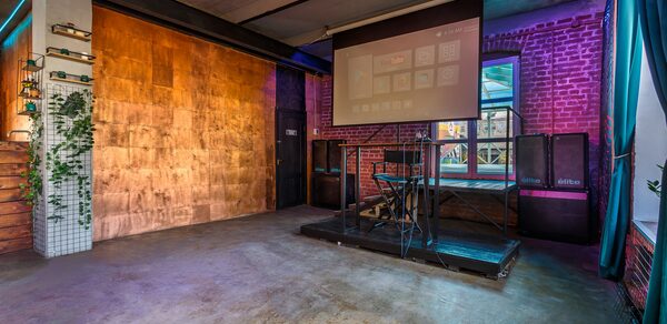 Медный премиальный лофт с летней верандой