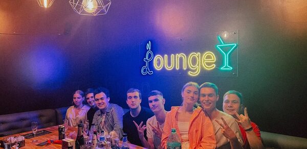 Зал с караоке на 17 гостей