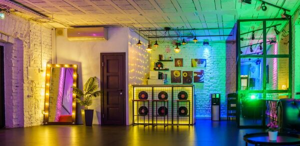 Стильная площадка в центре