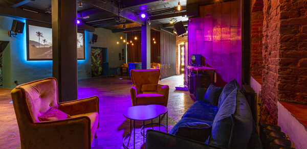 Тропический лофт с играми