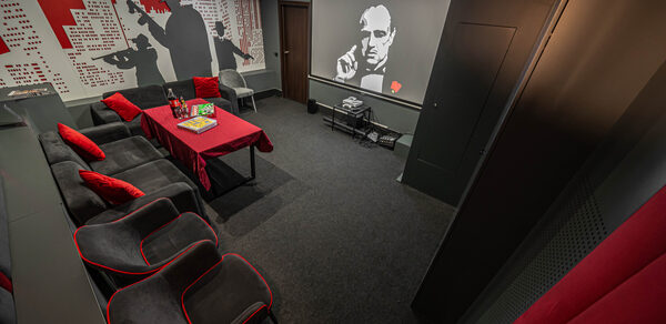 Зал в стиле "мафия"