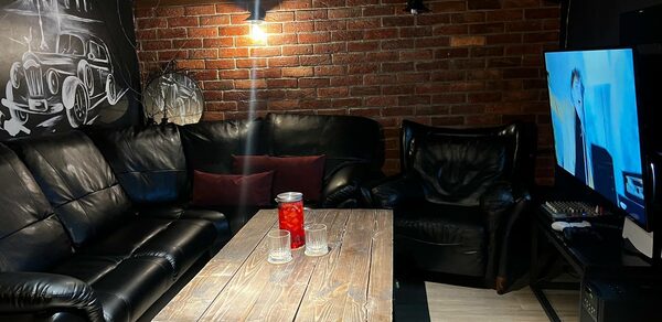 VIP комната в лофт-баре