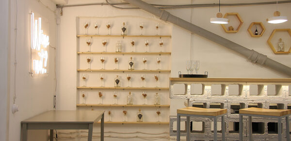 Светлый лофт с авторским дизайном