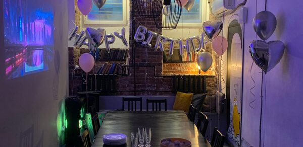 Уютная светлая комната для совместной деятельности 