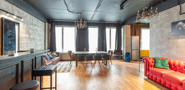 Уютный лофт-зал