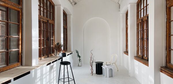 Pavilion (Павильон). Панорамный белый лофт