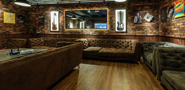 Party Hard. Хард рок. Лофт-зал в стиле Рок-н-ролл