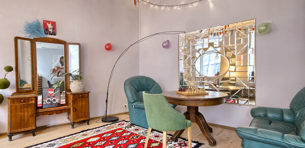 Code 505. Яркое пространство