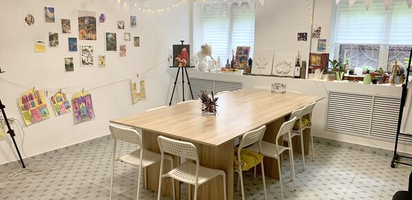 Уютная студия для творческих встреч 