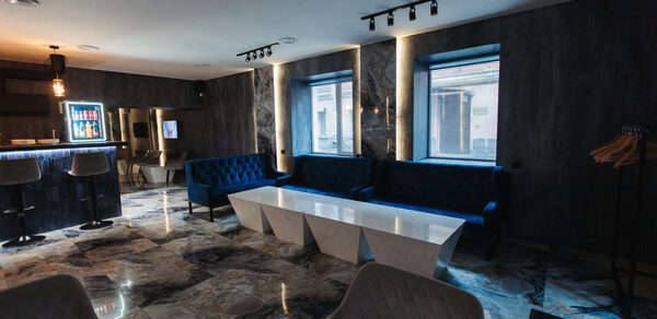 Мраморный лофт для тематических мероприятий