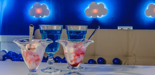 Party Time (Пати Тайм). Лофт-зал в синих тонах для небольших мероприятий 