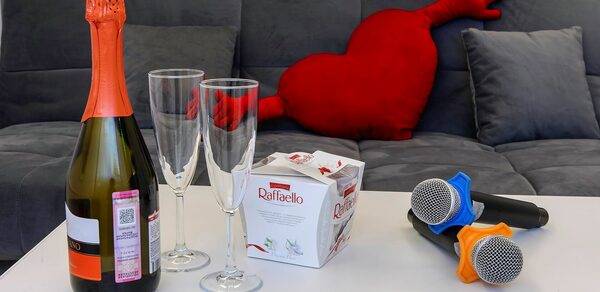 Party Time (Пати Тайм). Лофт-зал с Микки Маусом 