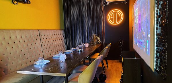 Зал Гэтсби. Яркий лофт-зал