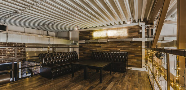 Loft Lodge 3. Двухуровневый лофт с двориком