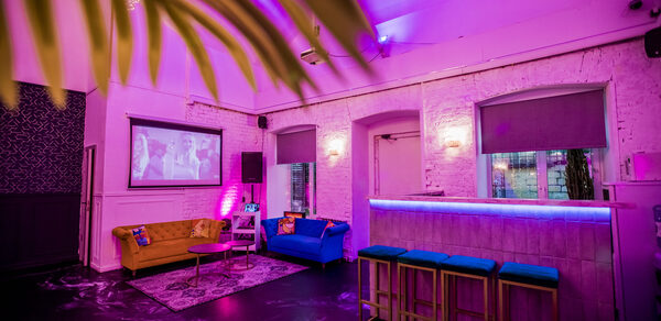 Уютный лофт с отдельным входом и внутренним двором с барбекю