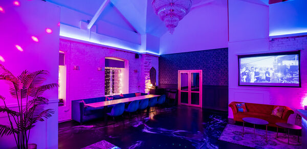 Уютный лофт с отдельным входом и внутренним двором с барбекю