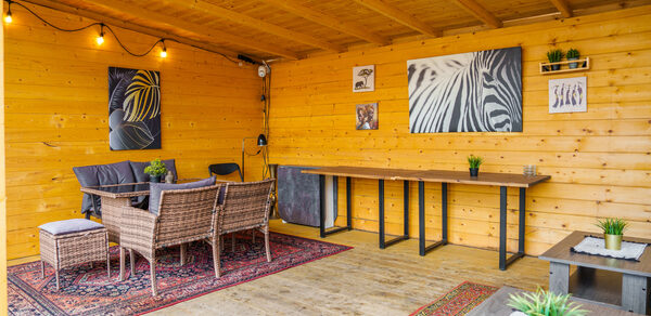 Уютный лофт с отдельным входом и внутренним двором с барбекю