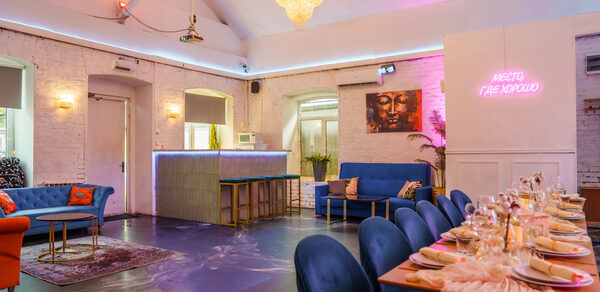 Уютный лофт с отдельным входом и внутренним двором с барбекю