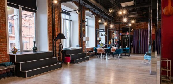 Адорнос Пространство премиум-класса на Улице 1905 года