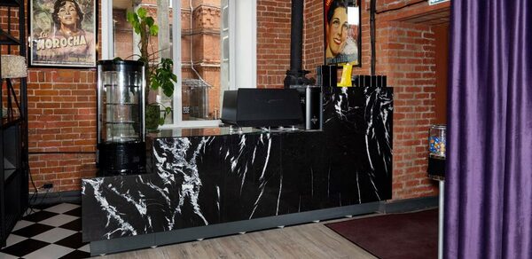 Адорнос Пространство премиум-класса на Улице 1905 года