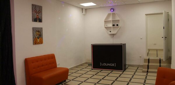 Lv Loft. NEON LOUNGE Неоновый лофт-зал на Сходненской