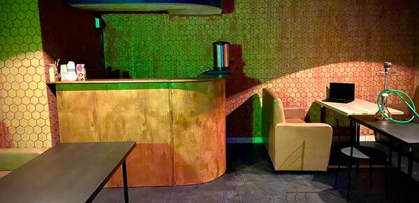 BEE-LOUNGE Небольшой светлый лофт-зал