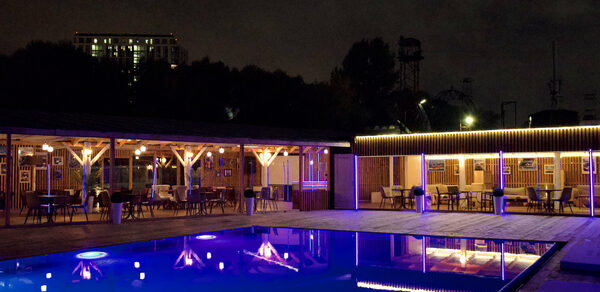 MY IBIZA Пространство с открытым бассейном на Спортивной