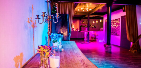 Стильная площадка с яркими акцентами