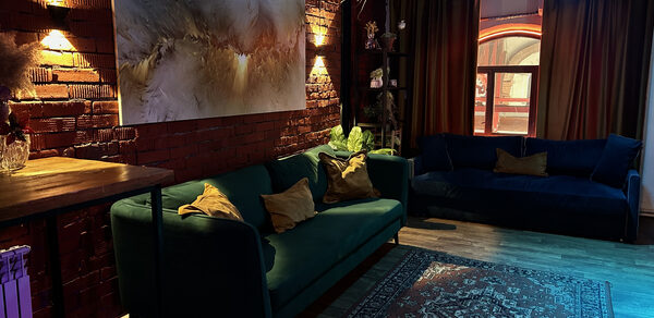 Стильная площадка с яркими акцентами