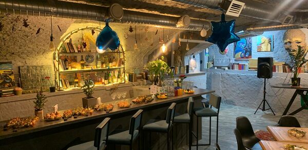 Пространство L52. Белый зал для различных событий