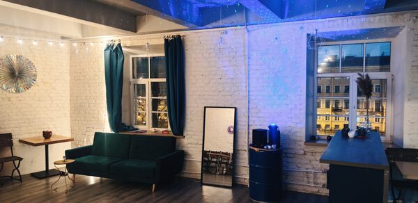 Стильное современное помещение для мероприятий