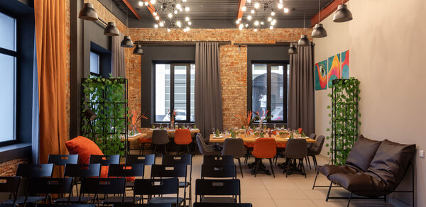 Интерьерный зал в современном стиле