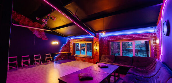 ATMOSFERA. AURA Чёрный лофт из красного кирпича