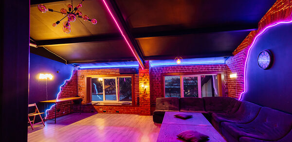 ATMOSFERA. AURA Чёрный лофт из красного кирпича