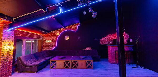 ATMOSFERA. AURA Чёрный лофт из красного кирпича