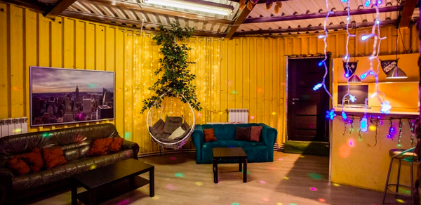 EmpireLoft Светлый лофт с деревом на Партизанской