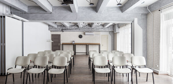 Дизайнерский конференц-зал 80 кв. метров