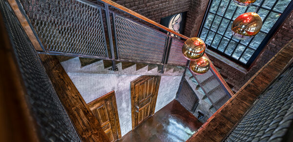 GOELRO EDISON. Лофт для вечеринок с выходом на веранду