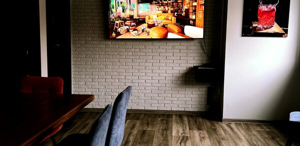 Просторный зал на 30 человек