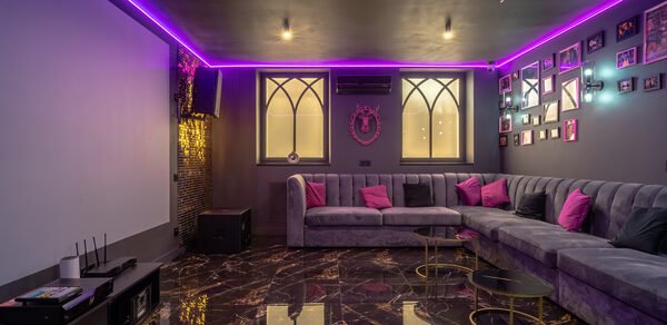 Дизайнерский лофт-зал