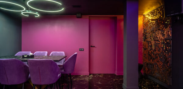 Дизайнерский лофт-зал