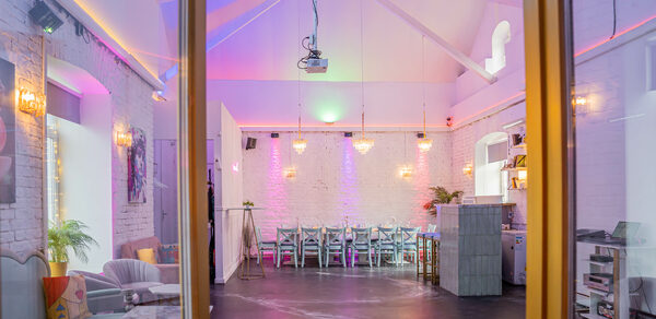 Просторный лофт с верандой и внутренним двориком