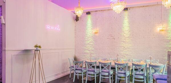 Атмосферное пространство с верандой для любых мероприятий